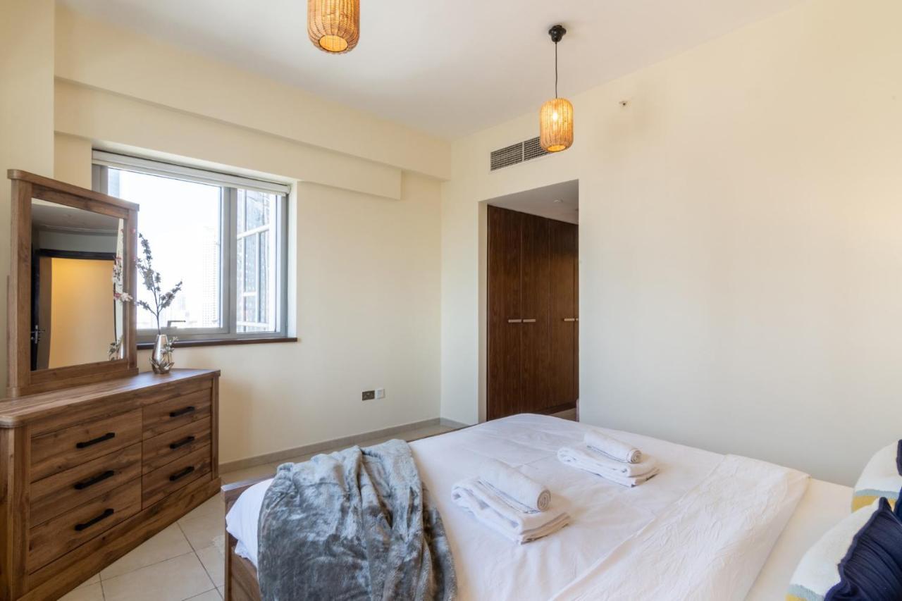 Scenic 2 Bedroom Apartment - Downtown Business Bay Дубай Экстерьер фото